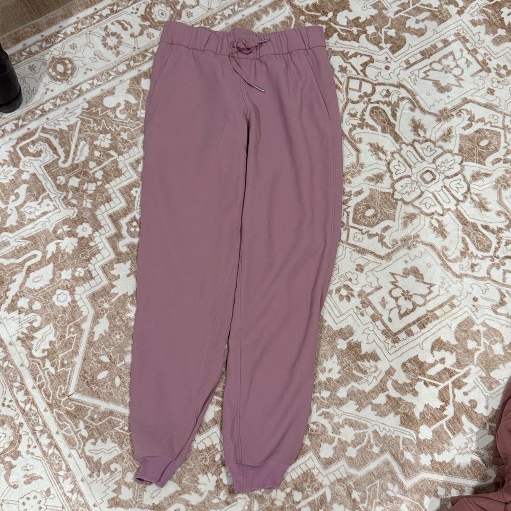 Lululemon On The Fly Mid Rise Jogger *TravelWoven